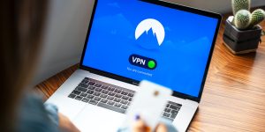 petter-lagson-z-upQITw4fY-unsplash